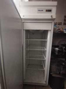 холодильный шкаф Polair