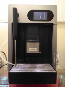 Суперавтоматическая кофемашина FRАNКЕ A200 с холодильником для молока