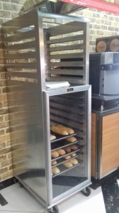 Шкаф для хранения хлеба